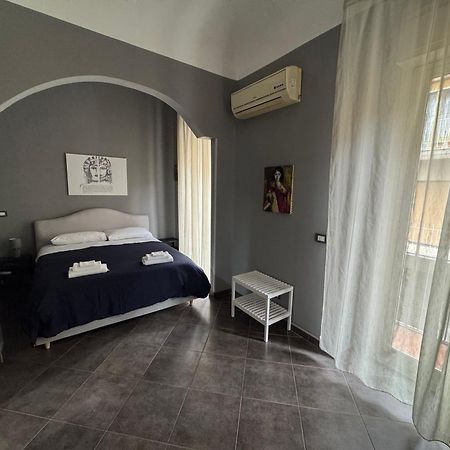 Etna Charme Apartment カターニア エクステリア 写真