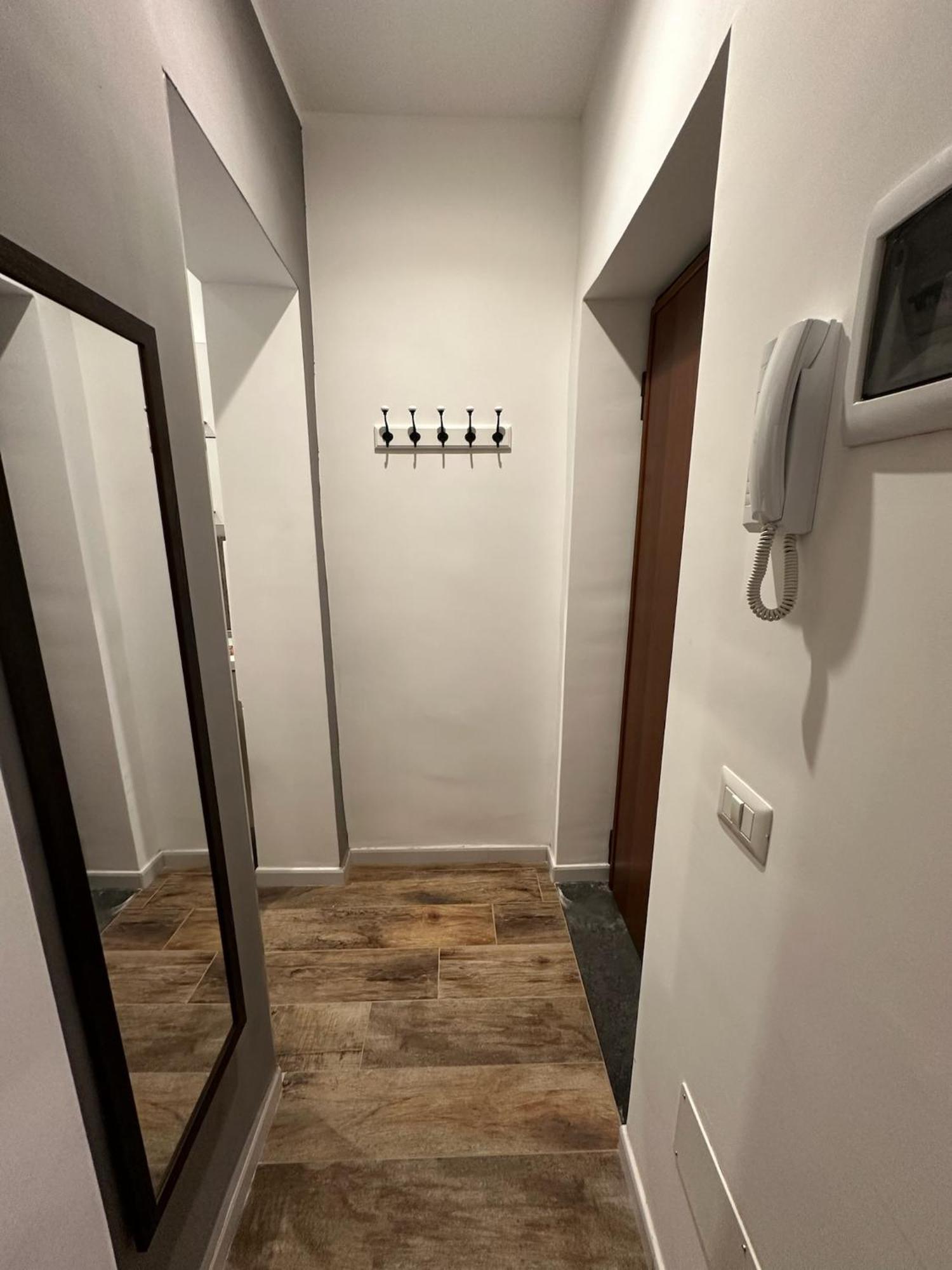 Etna Charme Apartment カターニア エクステリア 写真