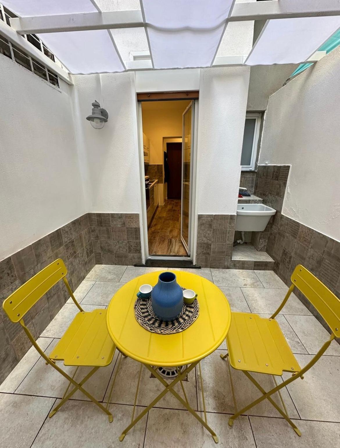 Etna Charme Apartment カターニア エクステリア 写真